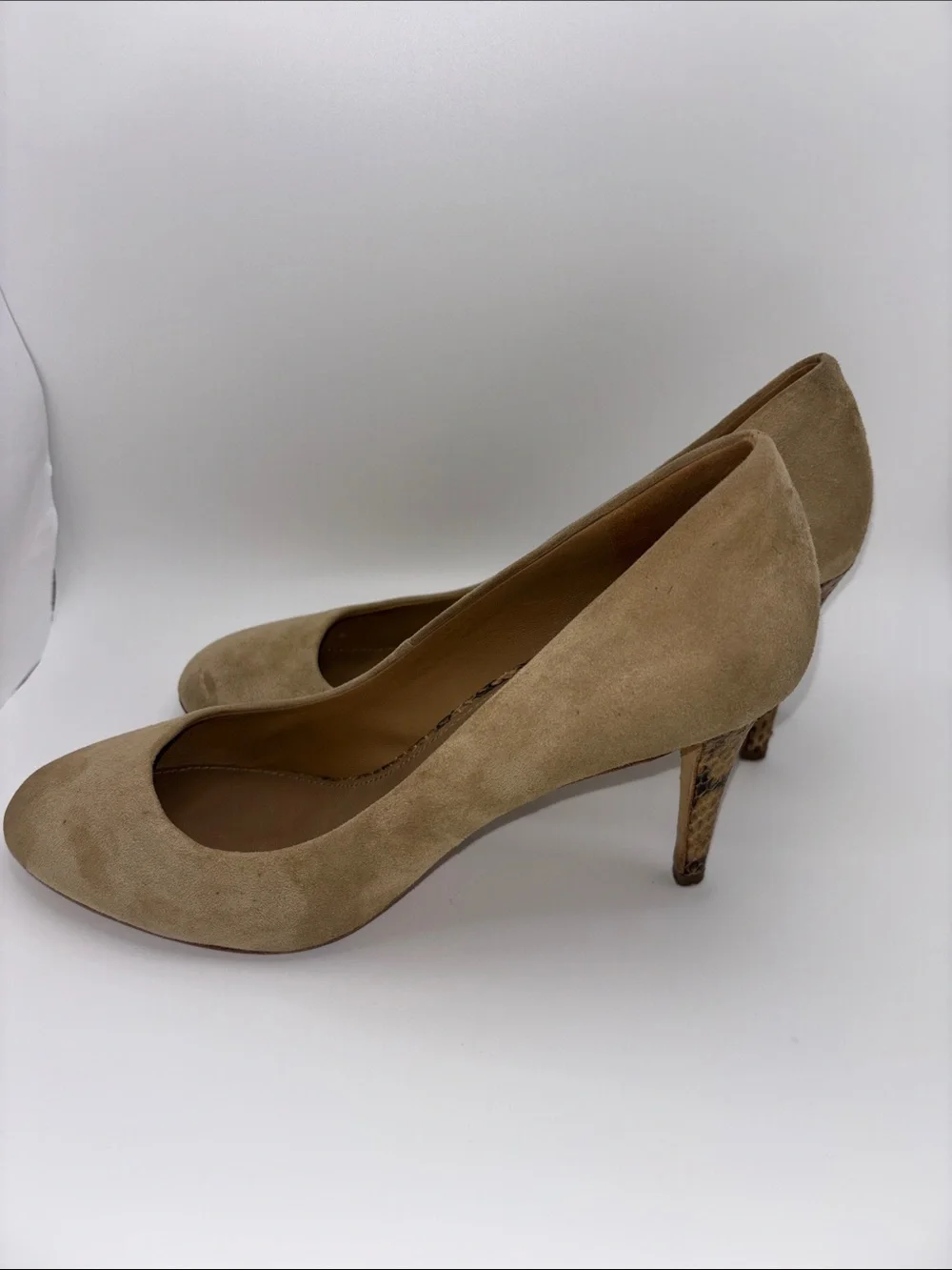 Tory Burch Suede Round-Toe Pumps in Beige